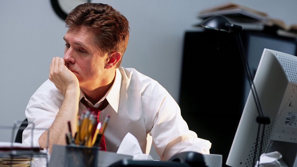 10 نشانه مهم بیش فعالی در بزرگسالان که نباید نادیده گرفت 3 10 نشانه مهم بیش فعالی در بزرگسالان که نباید نادیده گرفت