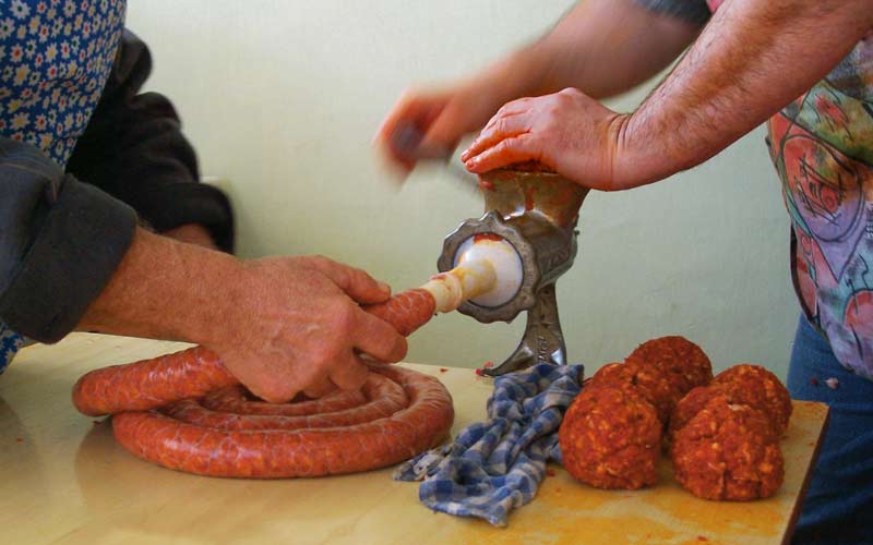 Sausage_making-1