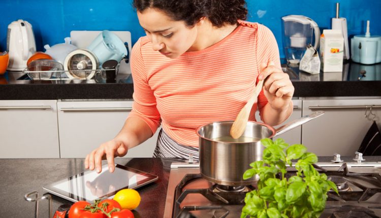 برای تو – ضررهای انجام چند کار همزمان برای مغز (2021)