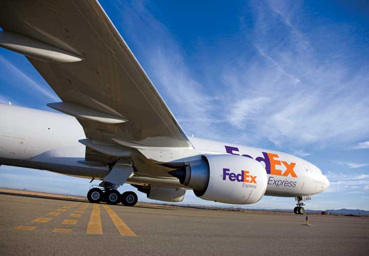 کارآفرینی اجتماعی - استفاده FedEx از ناوگان هوایی مخصوص برای حمل کالا