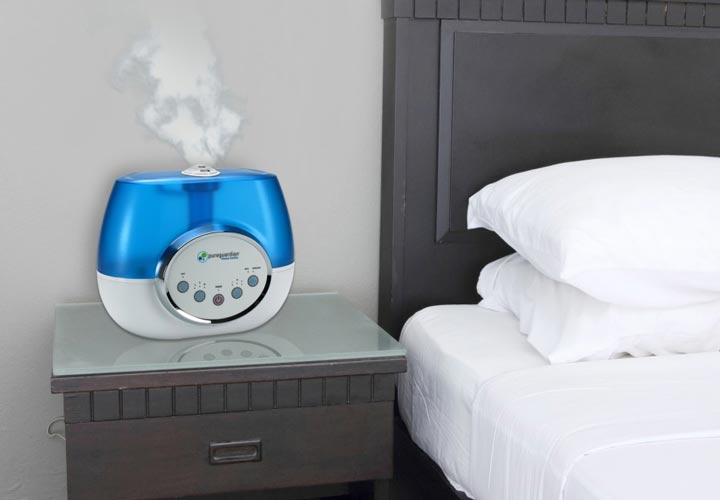 سرماخوردگی کودکان - دستگاه بخور سرد با مرطوب کردن هوای اتاق بینی را مرطوب می‌کند