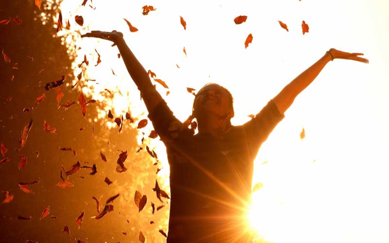 جملات - برای رسیدن به موفقیت از داشته‌هایتان لذت ببرید