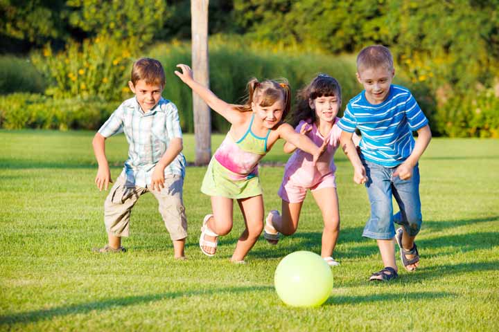فروتنی - با بچه‌ها وقت بگذرانید