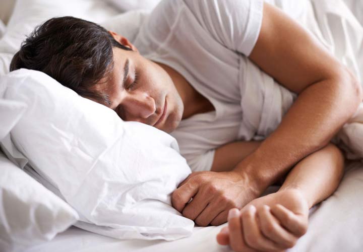 تقویت اراده - به لطف خواب کافی، قشر جلوی مغز بهتر می‌ تواند جلوی تصمیم‌تان برای لذت‌ های آنی را بگیرد
