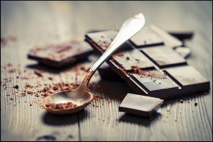 شکلات تلخ فشار خون را پایین می آورد