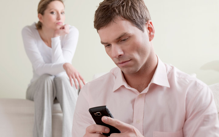عوامل طلاق - رسانه های اجتماعی
