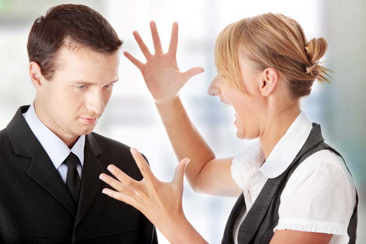 خونسرد بودن نحوه برخورد با افراد بی منطق است