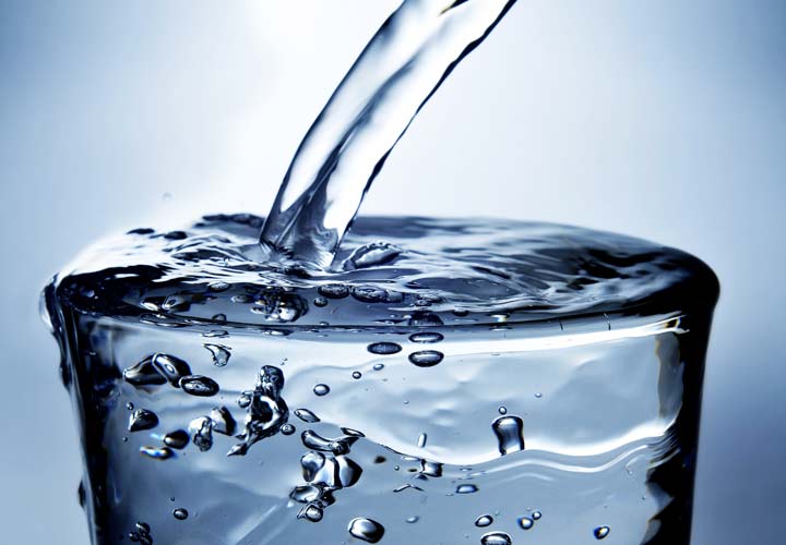مصرف زیاد آب به درمان سنگ کلیه کمک می کند.