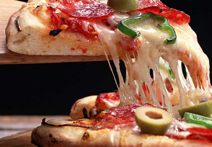 غذاهای چاق‌کننده- پیتزاهای بیرون‌بر