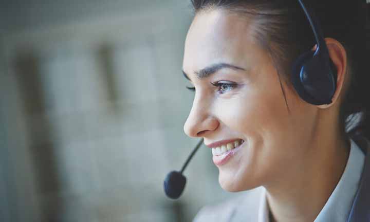 خطاب قرار دادن مشتری با نام او خطاب قرار دادن مشتری با نام او - فن بیان با مشتری
