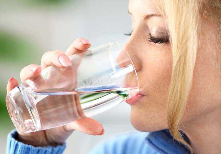 تشنگی شدید از علائم دیابت نوع 1 است.