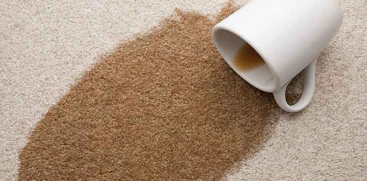لکه قهوه روی فرش - پاک کردن لکه فرش
