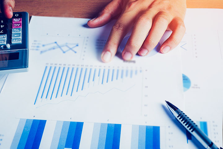اهمیت گزارش ارزیابی حقوق و دستمزد برای بازار کار ایران