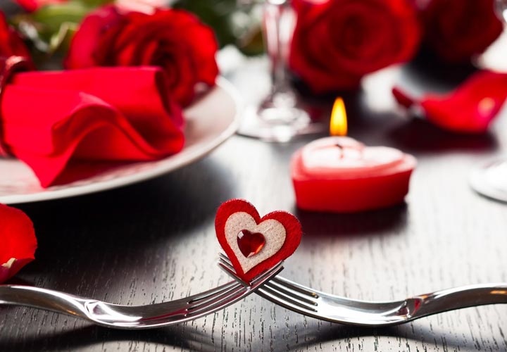 Romantic-dinner-in-the-most-special-day-of-the-year_1920x1080.jpg