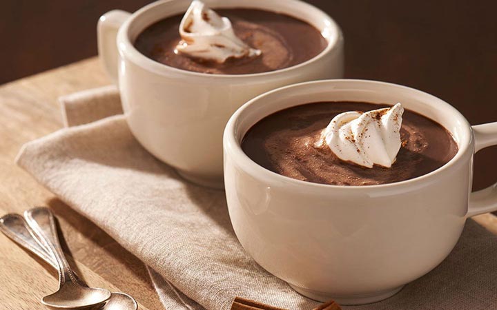 شکلات داغ در فصل سرما شما را گرم می‌کند - غذاهای مناسب فصل سرد