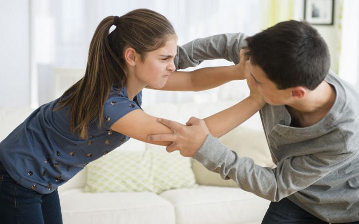 هنگام مشاجره با همسرتان به خشونت فیزیکی متوسل نشوید