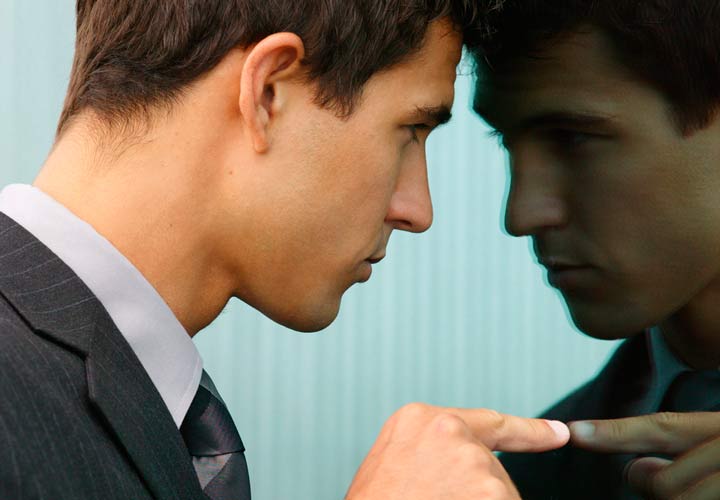 سرزنش کردن خود بعد از شکست از تکنیک های اشتباه کاهش استرس است.