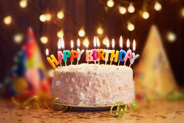 ایده‌های جالب برای جشن تولد - سورپرایز با تزئین کیک