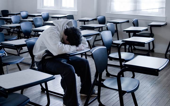 افسردگی در نوجوانان - مشکلاتی در مدرسه