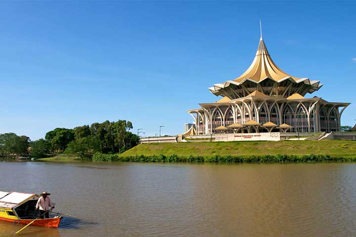 kuching.jpg