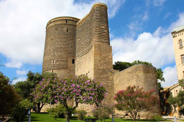 جاهای دیدنی باکو - قلعه‌ی دختر (Maiden’s Tower)