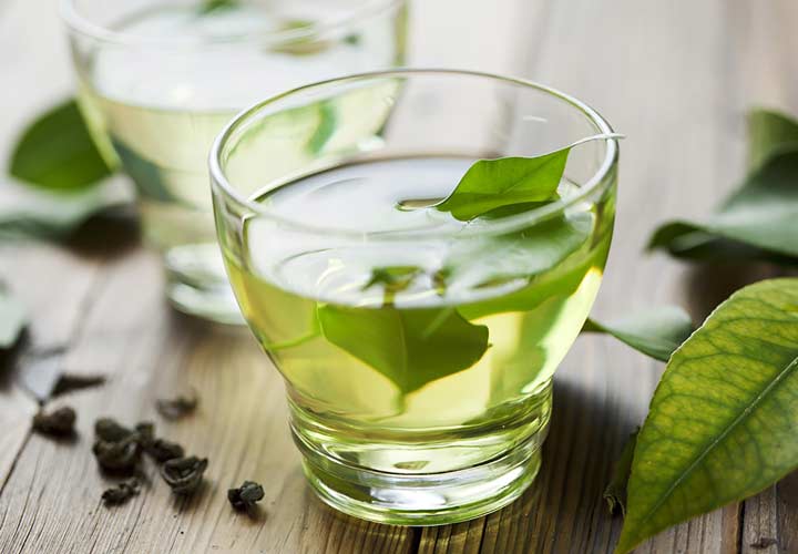 چای لاغری - کاتچین های موجود در چای سبز به افزایش سوخت و ساز و چربی سوزی کمک می کنند.
