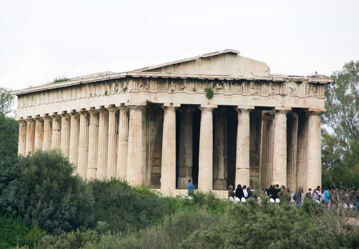 معبد هفائستوس از جاذبه‌ های سفر به یونان است.
