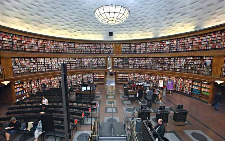 جاهای دیدنی استکهلم - کتابخانه‌ی عمومی استکهلم