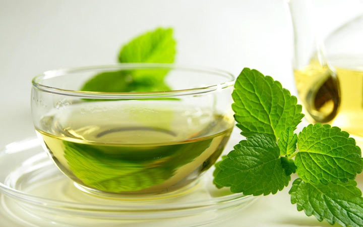 خواص بادرنجبویه - چای بادرنجبویه