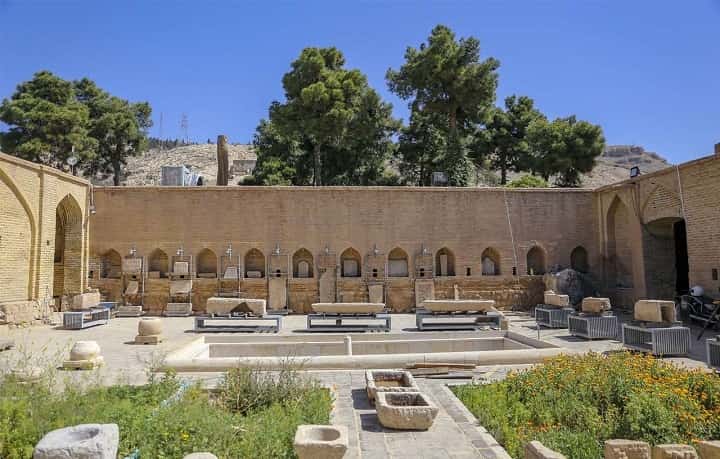 مکان های دیدنی و زیبا شیراز |موزه هفت تنان از جاهای دیدنی شیراز