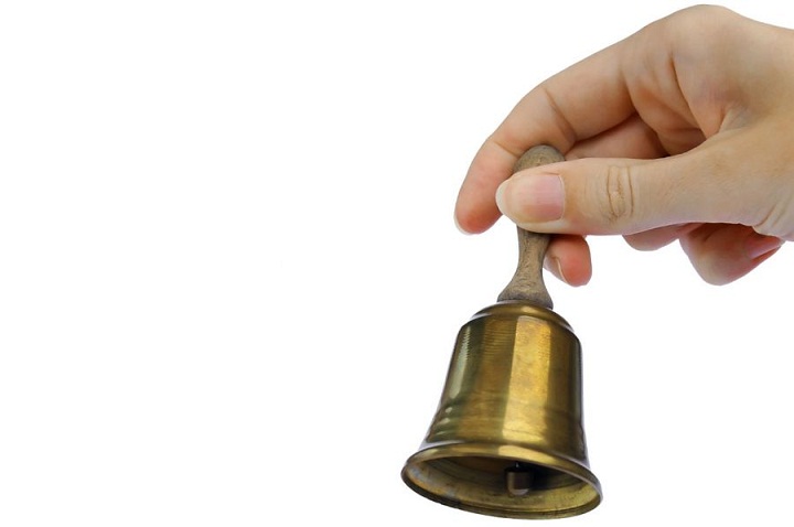 ring a bell یکی از اصطلاحات انگلیسی در زبان عامیانه