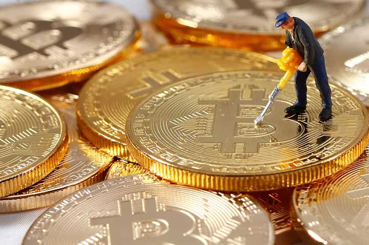 استخراج بیت کوین توسط ماینرها - بیت کوین چگونه کار می کند