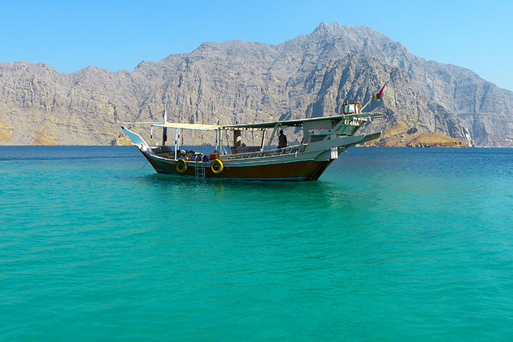 سفر به عمان و آب‌دره‌ی مُسَندَم