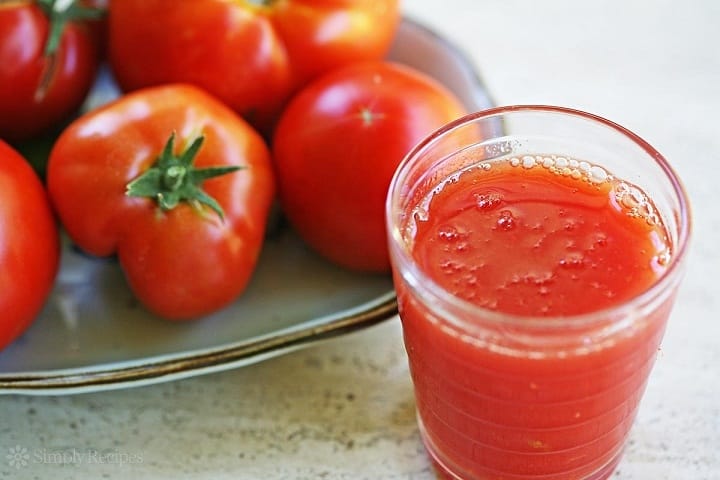 آب گوجه فرنگی خانگی برای تقویت سیستم ایمنی مفید است