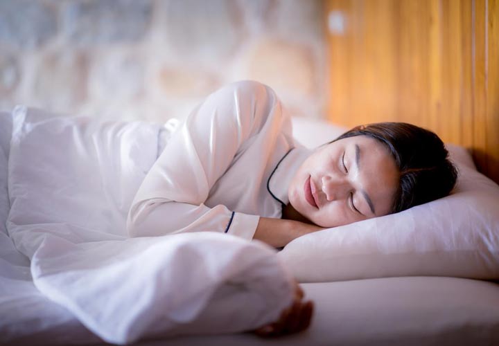 متخصصین طب سنتی ژاپنی و چینی به‌ خاطر خاصیت خواب‌ آور قارچ گانودرما را برای درمان بی‌ خوابی تجویز می‌ کنند.