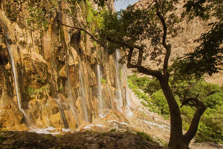 نمایی از آبشار مارگون