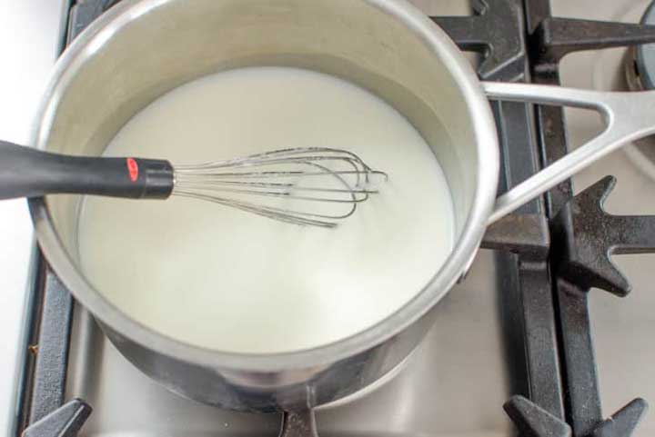 طرز تهیه پاناکوتا - شیر روی حرارت