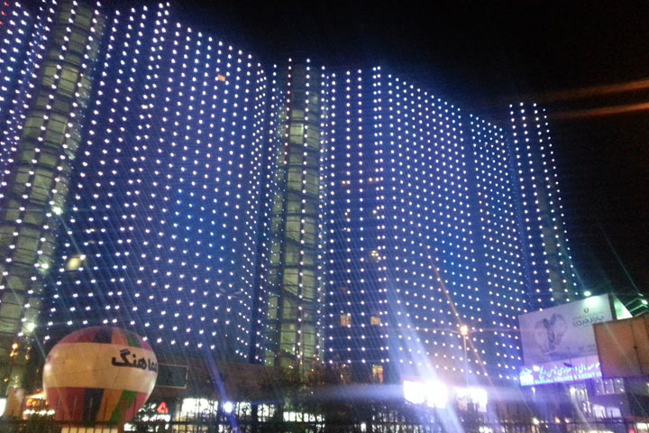 مراکز خرید تهران - میلاد نور در شب