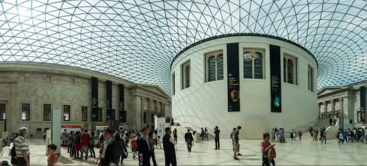 معروف ترین موزه های جهان - ورودی موزه بریتانیا 