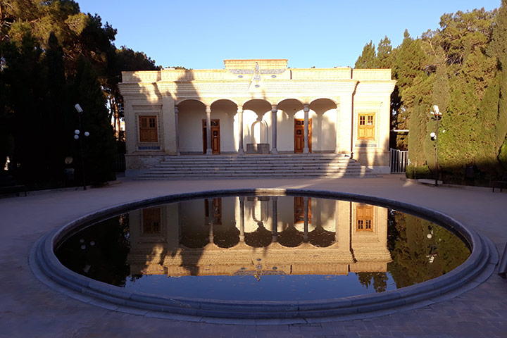 Travel guide to Yazd - Yazd Fire Temple