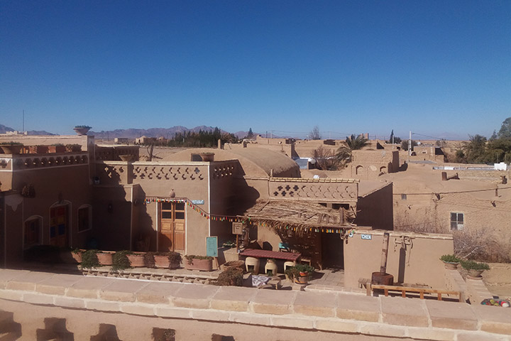 Travel Guide to Yazd - Morning in Aqda