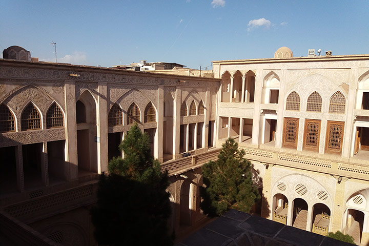 Travel guide to Yazd - Kashan Abbasid House