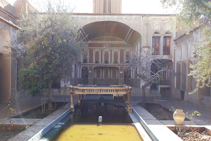 Travel guide to Yazd - Arabzadeh House