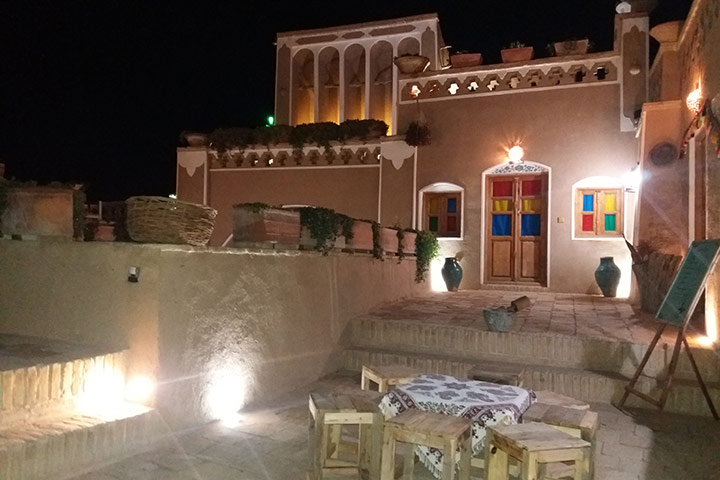 Travel guide to Yazd - Aqda Pomegranate Residence