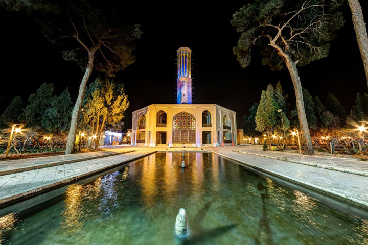 Travel Guide to Yazd - Dolatabad Garden, Yazd - Photo by Mohammad Reza Doomiri Ganji