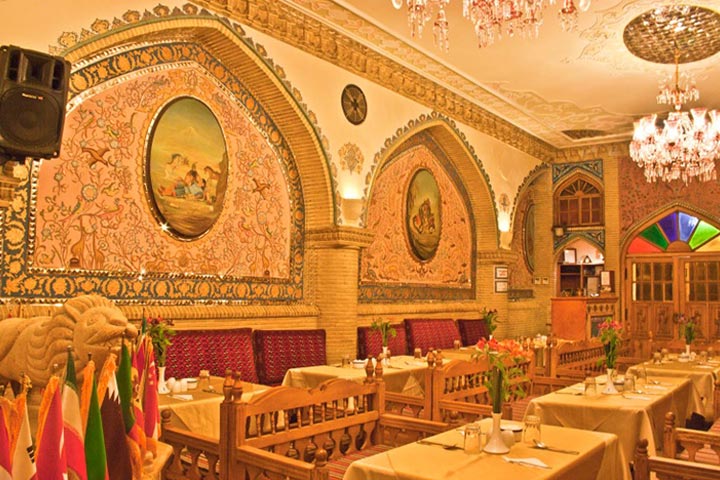 Tehran Restaurants - Photo by alighapoo.com