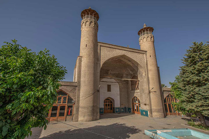 Boroujerd Grand Mosque - Photo from the site of Lorestan Cultural Heritage Organization