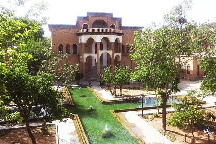 Khosrowabad mansion - one of the sights of Kurdistan