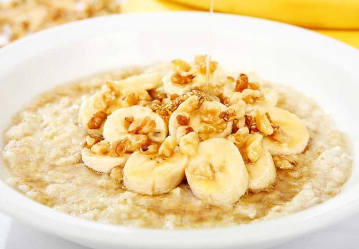 ۱۴ خوراکی سالم برای صبحانه که به کاهش وزن شما کمک می‌کنند - مصرف بلغور جو دوسر در وعده صبحانه می تواند به کاهش وزن کمک بکند.