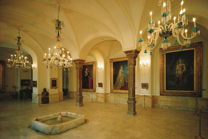 عکاسخانه در عمارت بادگیر